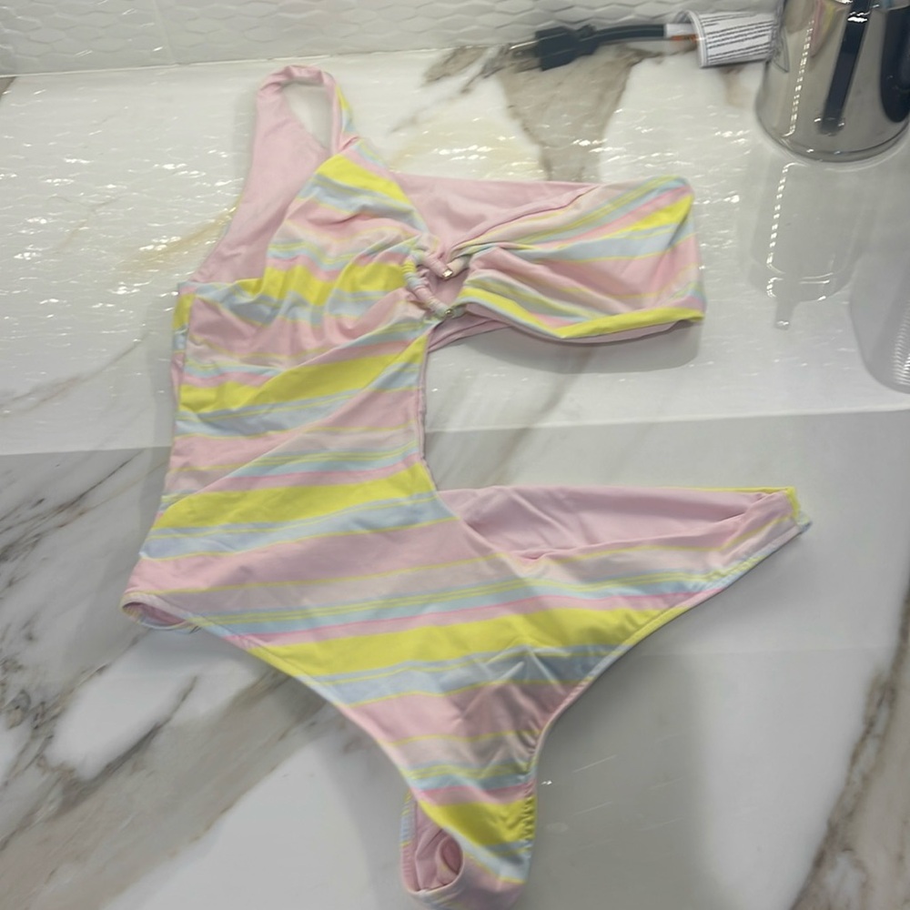 Frankie’s one piece size large